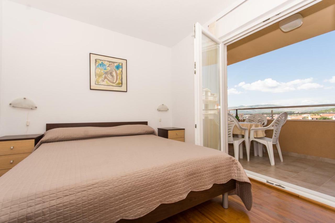Apartments Vukman Trogir Exterior photo
